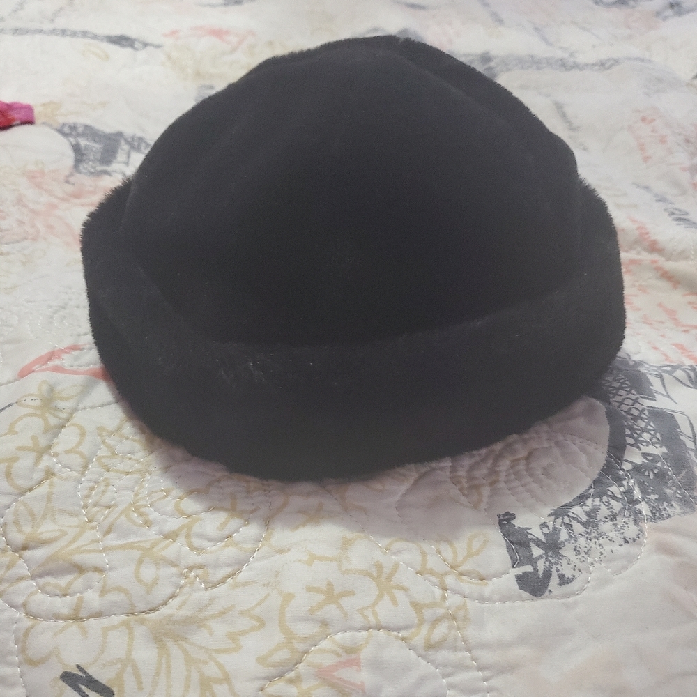 Plain fluffy hat